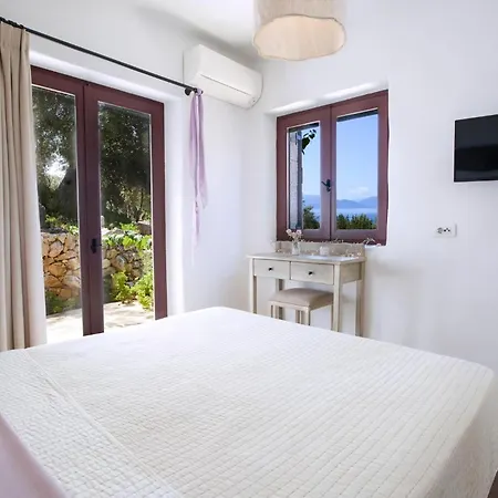 Holiday home Amapola Boutique Mit Meerzugang Phos