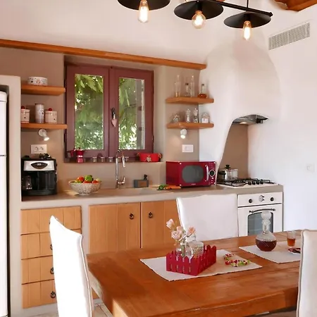 Holiday home Amapola Boutique Mit Meerzugang Phos